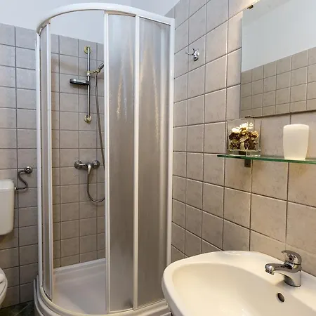 Bikavolgyi Panzio Bed & Breakfast Gardony