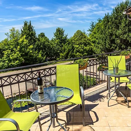 Bikavolgyi Panzio Bed & Breakfast